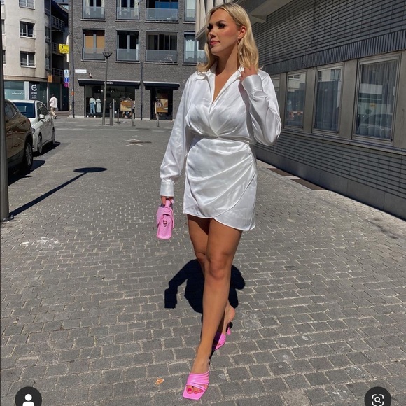 ZARA SHORT SATIN EFFECT DRESS - Picture 11 of 16